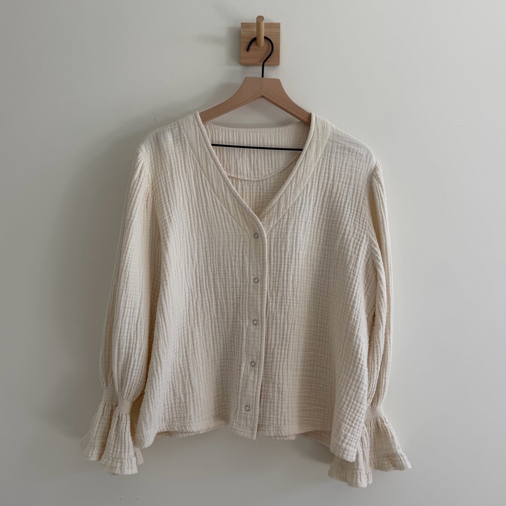 Nothing Fits But cream gauze blouse (L/XL)